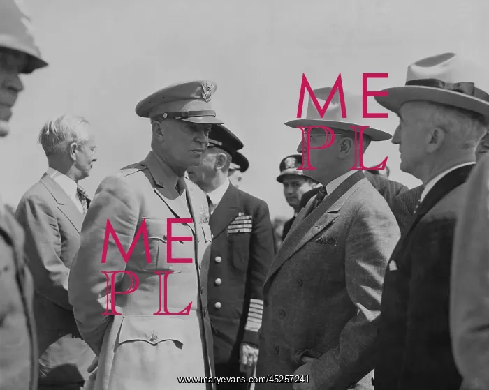 : President Harry Truman and General Dwight Eisenhower : President Harry Truman and General Dwight Eisenhower