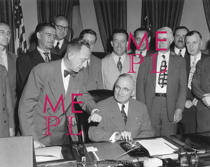 : President Harry Truman about to push a button : President Harry Truman about to push a button