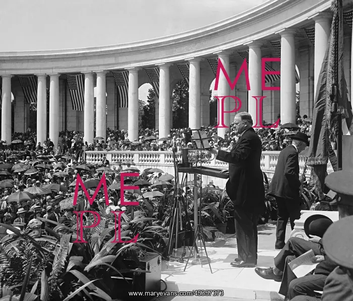 : President Herbert Hoover speaking in the Arlington : President Herbert Hoover speaking in the Arlington