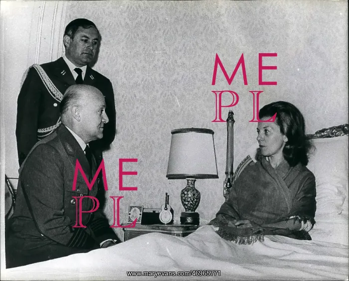 : President Isabel Peron of Argentina, working from bed : President Isabel Peron of Argentina, working from bed