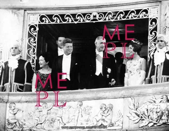 : President and Jacqueline Kennedy at the ? : President and Jacqueline Kennedy at the ?
