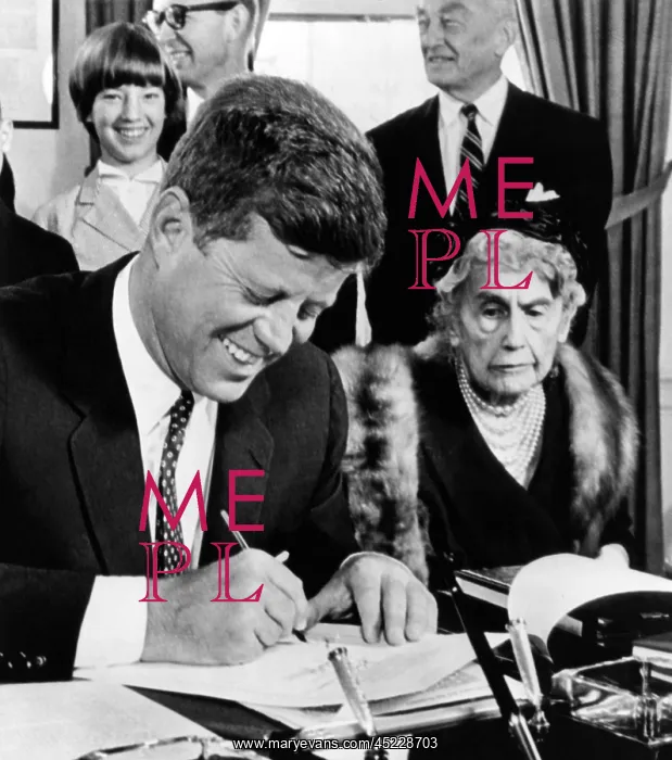 : President John Kennedy signs a Joint Resolution ? : President John Kennedy signs a Joint Resolution ?