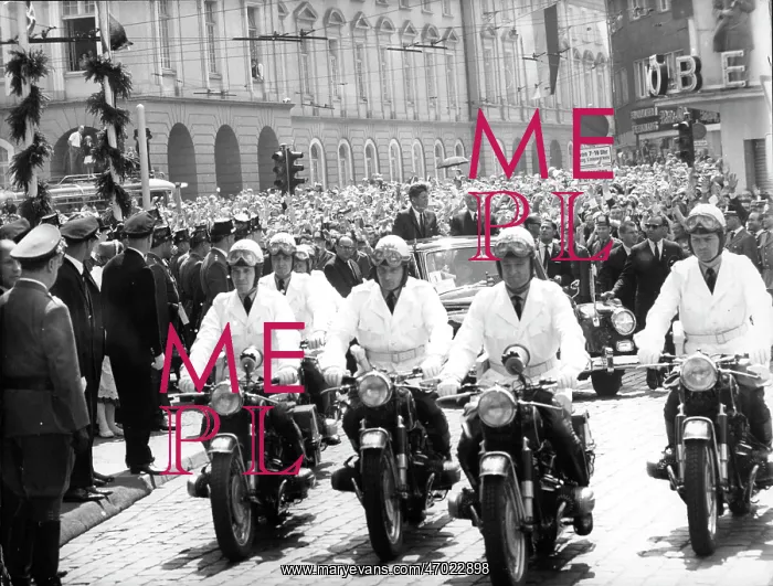 : President Kennedy visits Cologne, Germany : President Kennedy visits Cologne, Germany