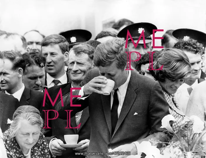 : President Kennedy visits his Irish roots : President Kennedy visits his Irish roots