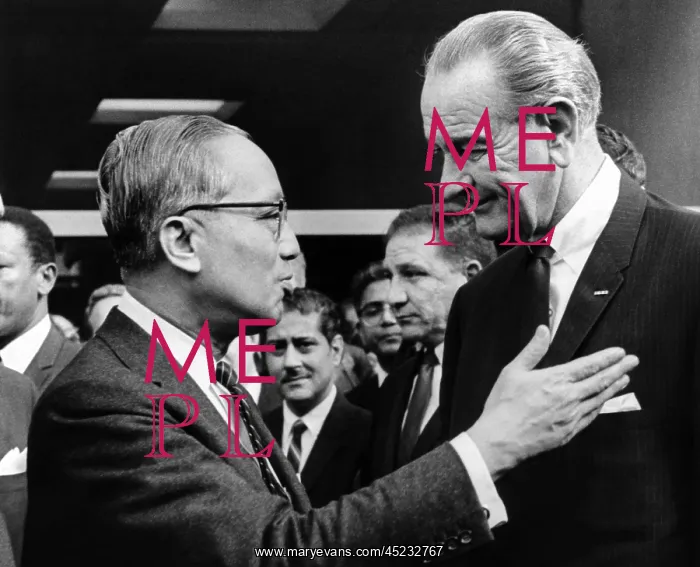 : President Lyndon Johnson with United Nations ? : President Lyndon Johnson with United Nations ?