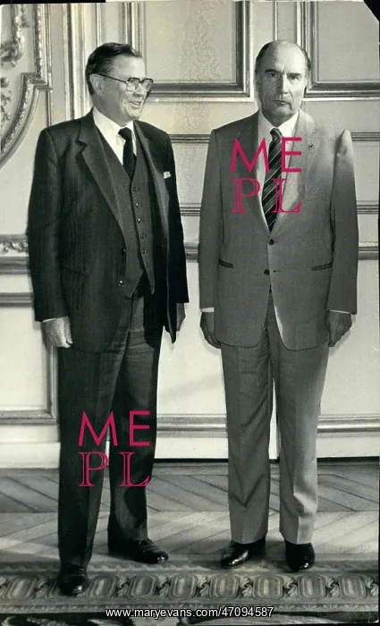 : President Mitterrand and John Brandan Dillon of Eire : President Mitterrand and John Brandan Dillon of Eire