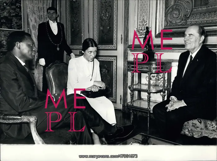 : President Mitterrand and President of Angola : President Mitterrand and President of Angola