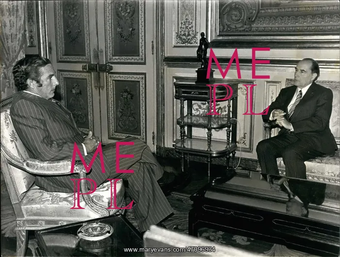 : President Mitterrand and President Rene of the Seychelles : President Mitterrand and President Rene of the Seychelles
