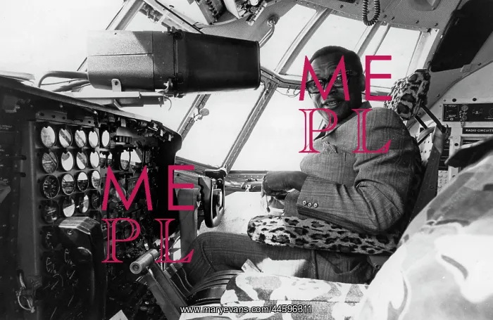: President Mobutu Sese Seko in his personal C-130 : President Mobutu Sese Seko in his personal C-130