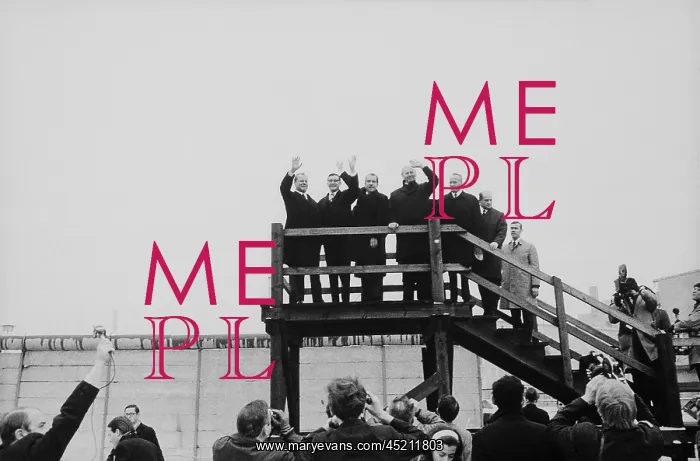 : President Nixon visits the Berlin Wall at ? : President Nixon visits the Berlin Wall at ?