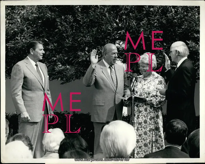 : President Reagan at George Shultz oath of office : President Reagan at George Shultz oath of office