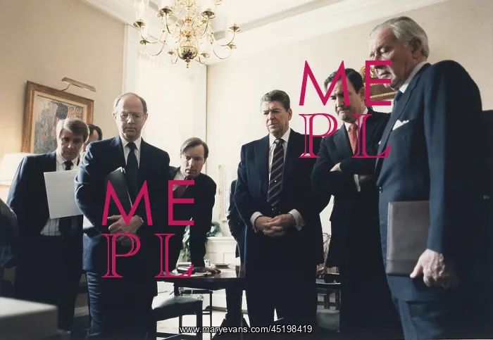 : President Reagan and his staff watching ? : President Reagan and his staff watching ?