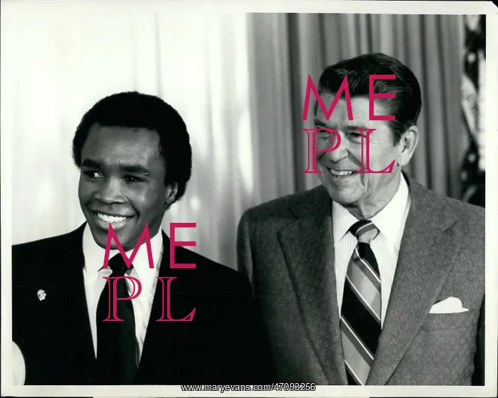 : President Reagan with Sugar Ray Leonard, boxer : President Reagan with Sugar Ray Leonard, boxer