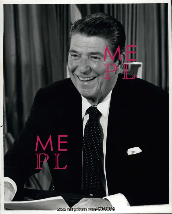 : President Reagan in televised talk from Oval Office : President Reagan in televised talk from Oval Office