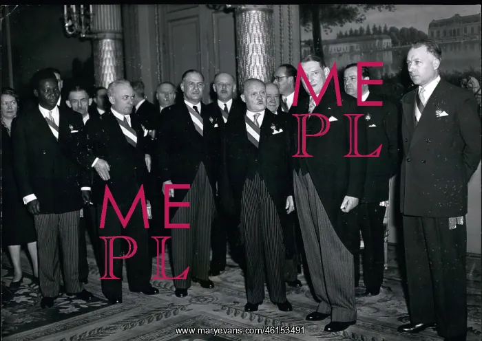 : President Rene Coty and National Assembly members : President Rene Coty and National Assembly members