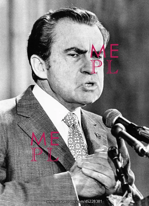: President Richard Nixon addressing a convention ? : President Richard Nixon addressing a convention ?