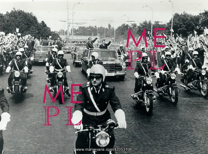  : President Richard Nixon in Bucharest, Romania