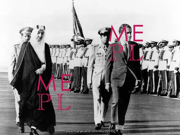 : President Richard Nixon and King Faisel ? : President Richard Nixon and King Faisel ?