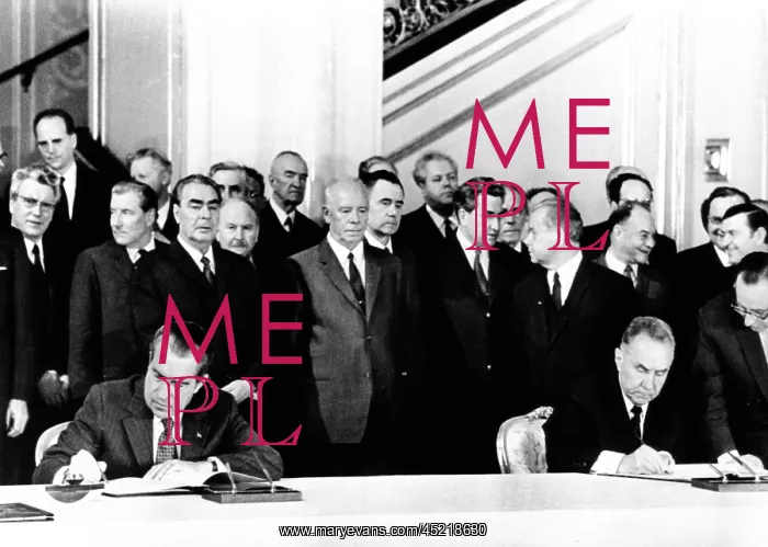 : President Richard Nixon and Soviet Premier ? : President Richard Nixon and Soviet Premier ?