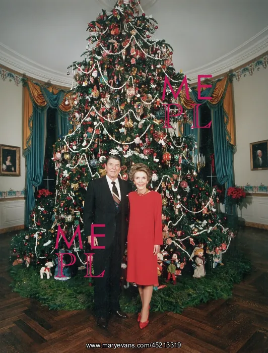 : President Ronald Reagan, First Lady Nancy ? : President Ronald Reagan, First Lady Nancy ?