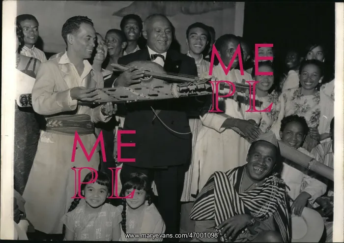 : President Tsiranana of Madagascar, ballet premiere, Paris : President Tsiranana of Madagascar, ballet premiere, Paris