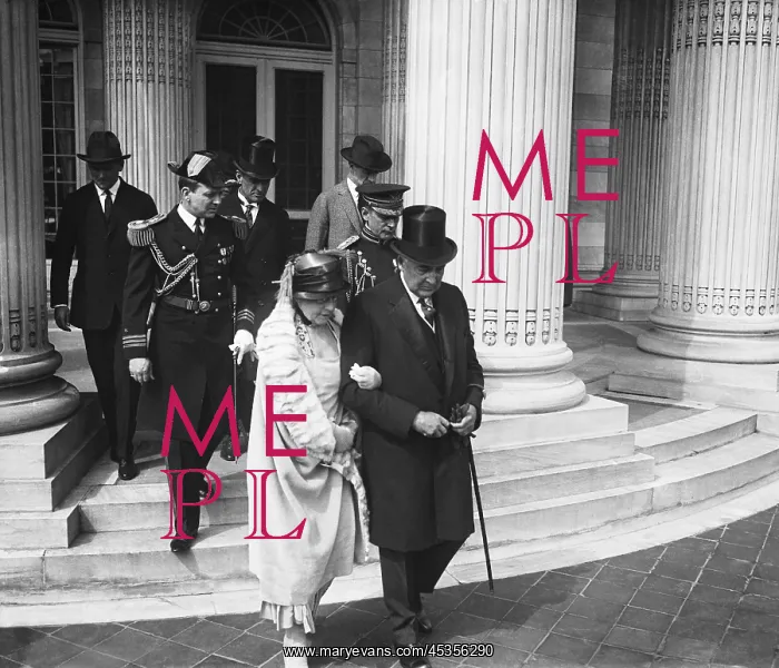 : President Warren Harding and First Lady Florence : President Warren Harding and First Lady Florence