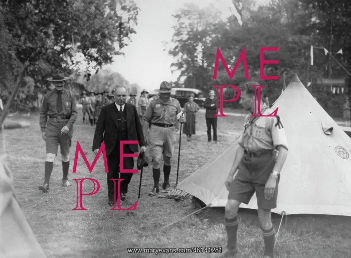 : President Wilhelm Miklas at a scout : President Wilhelm Miklas at a scout