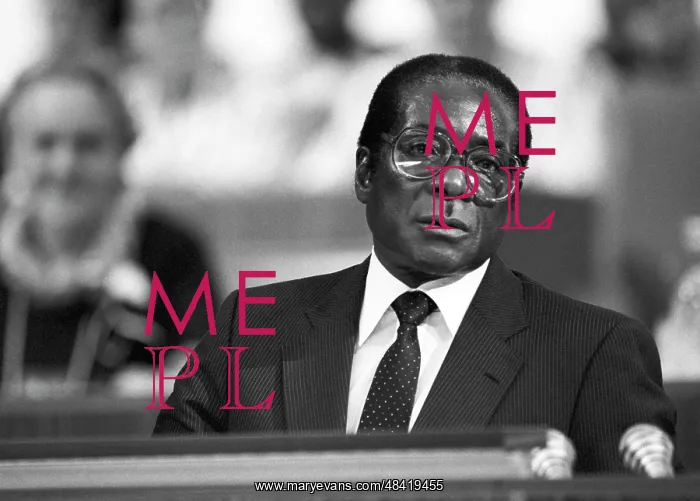 : President of Zimbabwe Robert Mugabe, 1987 : President of Zimbabwe Robert Mugabe, 1987