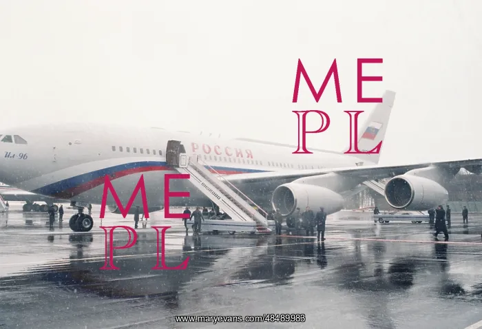  : Presidential airplane IL 96 300