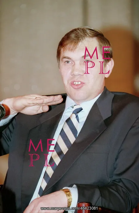 : Presidential candidate General Alexander Lebed, 1996 : Presidential candidate General Alexander Lebed, 1996