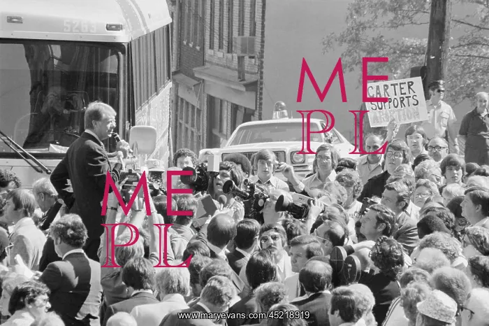 : Presidential candidate Jimmy Carter speaking ? : Presidential candidate Jimmy Carter speaking ?