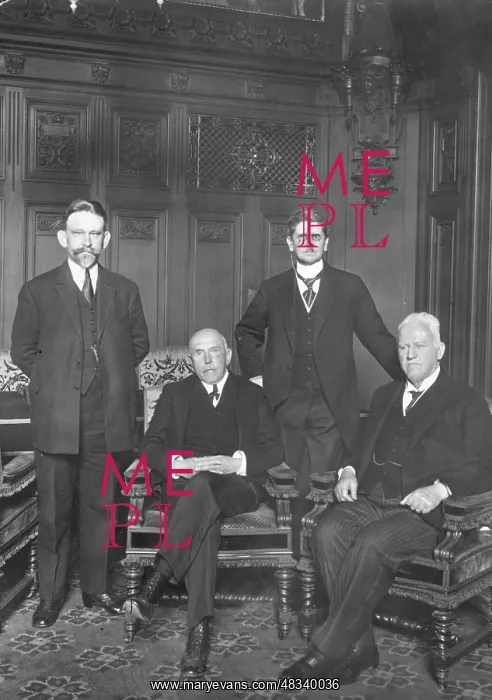 : The Presidium of the Reichstag in July 1924 : The Presidium of the Reichstag in July 1924