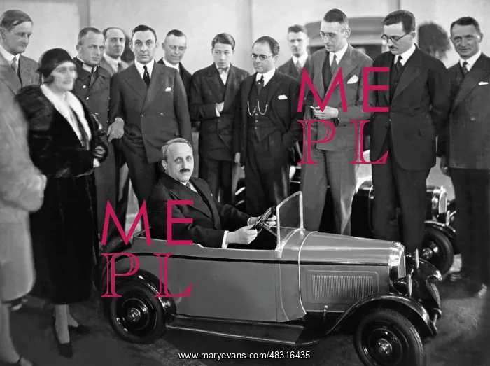 : Press reception at Citroen, 1921 : Press reception at Citroen, 1921