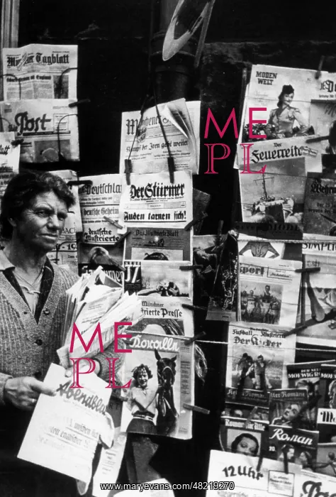 : Presswoman in Munich, 1939 : Presswoman in Munich, 1939