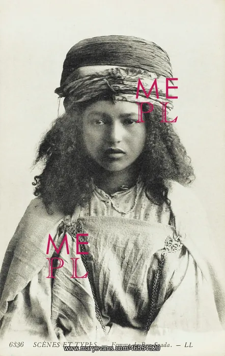 : Pretty Algerian Nomadic Girl : Pretty Algerian Nomadic Girl