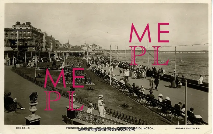 : Princes Parade &Floral Gardens, Bridlington, Yorkshire : Princes Parade &Floral Gardens, Bridlington, Yorkshire