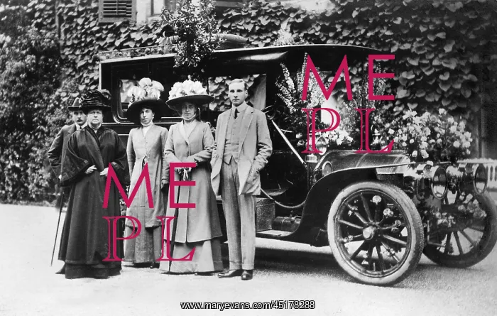 : Princess Beatrice of Edinburgh and her husband : Princess Beatrice of Edinburgh and her husband