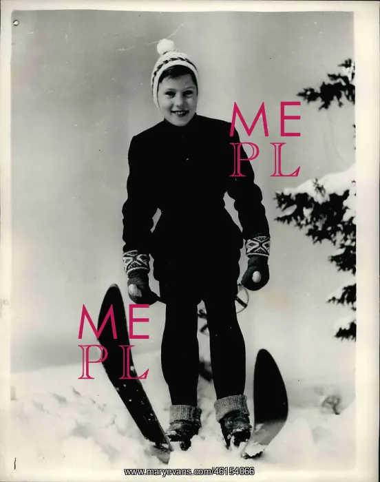 : Princess Benedikte of Denmark skiing in Norway : Princess Benedikte of Denmark skiing in Norway