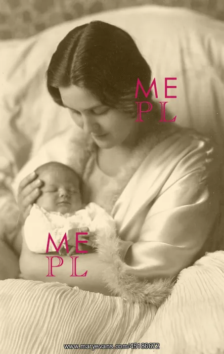 : Princess Cecile of Greece with eldest child, Ludwig : Princess Cecile of Greece with eldest child, Ludwig