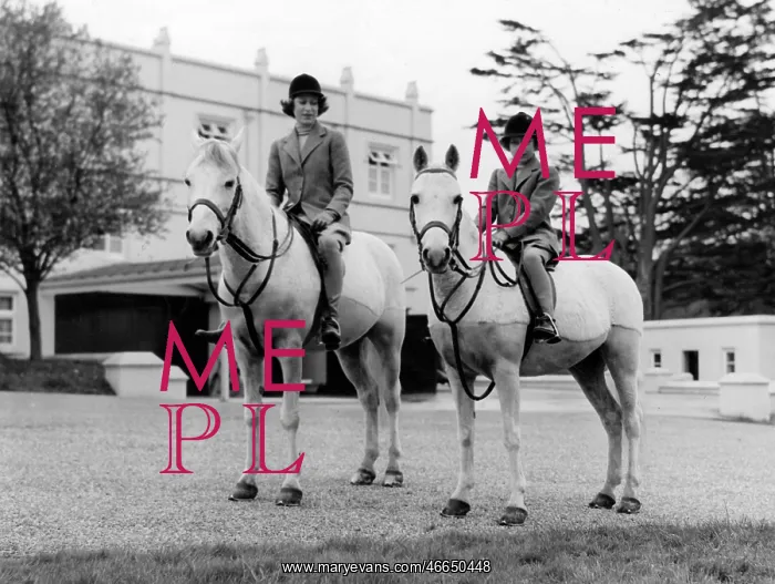 : Princess Elizabeth and Margaret riding : Princess Elizabeth and Margaret riding