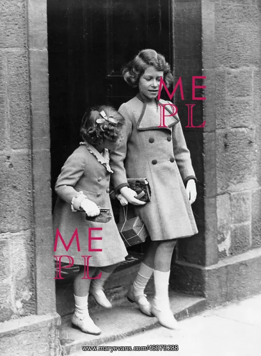 : Princess Elizabeth and Margaret Rose : Princess Elizabeth and Margaret Rose