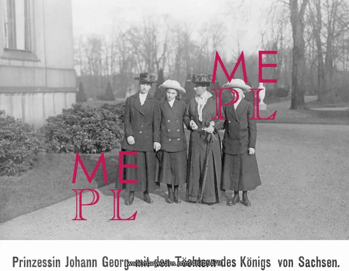 : Princess Johann Georg with the daughters of : Princess Johann Georg with the daughters of