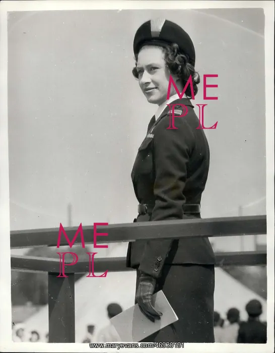 : Princess Margaret visits Dunstall Park, Wolverhampton : Princess Margaret visits Dunstall Park, Wolverhampton