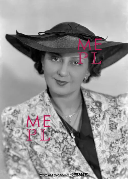  : Princess Nina Mdivani