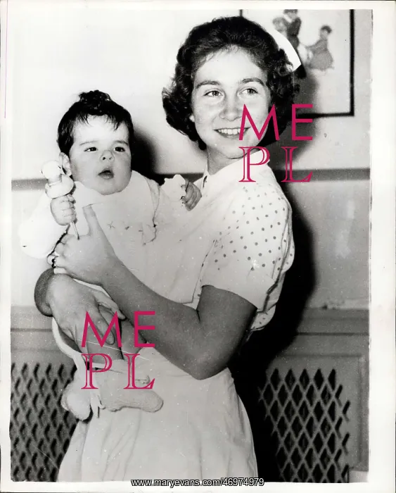 : Princess Sophie of Greece becomes a nurse : Princess Sophie of Greece becomes a nurse