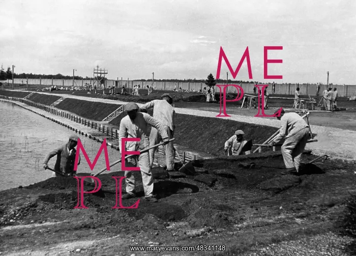 : Prisoners in the concentration camp Dachau, 1933 : Prisoners in the concentration camp Dachau, 1933