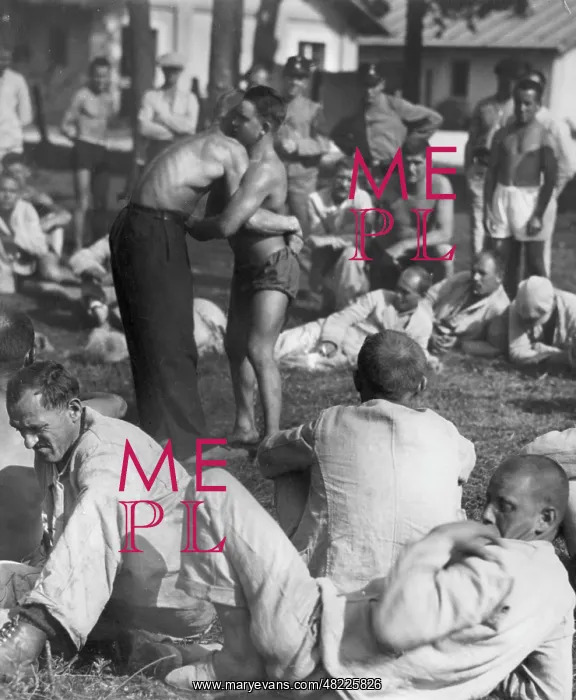 : Prisoners in the Dachau concentration camp : Prisoners in the Dachau concentration camp