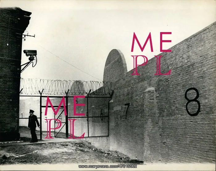 : Prisons. Feb. 02, 1966 - New security block at Parkhurst Prison. : Prisons. Feb. 02, 1966 - New security block at Parkhurst Prison.