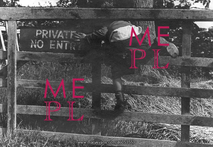 : Private No Entry : Private No Entry