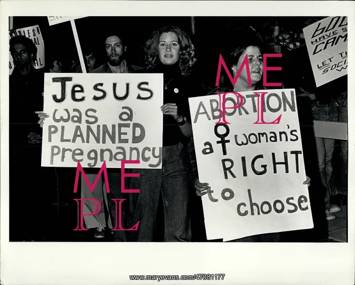 : Pro-abortion demonstration, Ford-Carter TV debate : Pro-abortion demonstration, Ford-Carter TV debate
